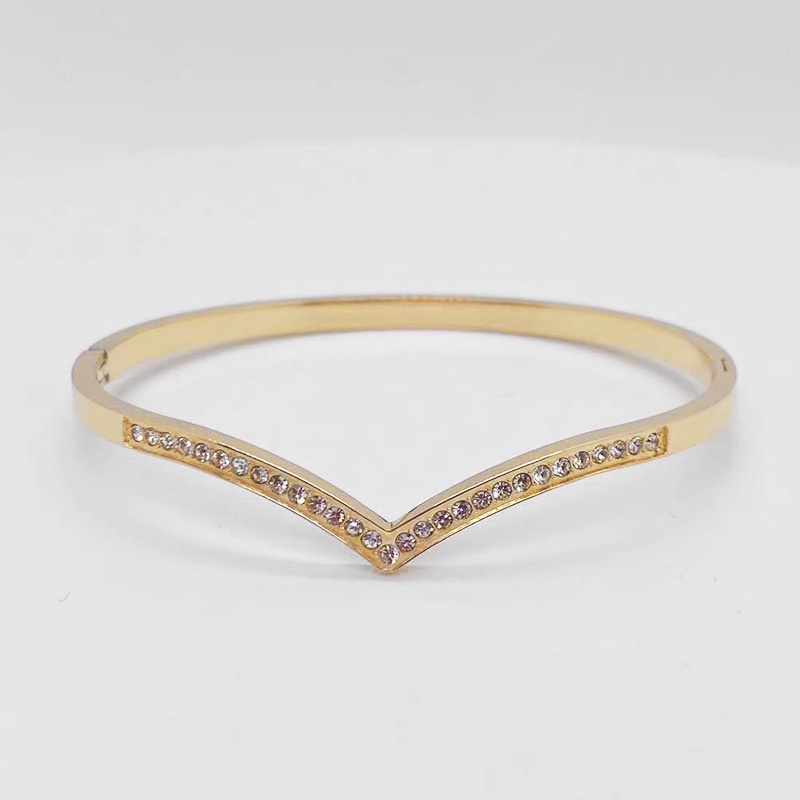 Eropa Amerika Gaya Baru Fashion V-Shaped Tipe Geometris Baja Titanium Tidak Luntur Gelang Berbentuk V Gelang Perempuan Utuh