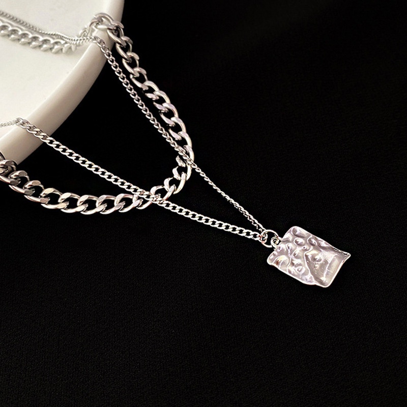 Kalung Rantai Dengan Liontin Bentuk Kotak Gaya Hip Hop Untuk Musim Gugur Dan Dingin