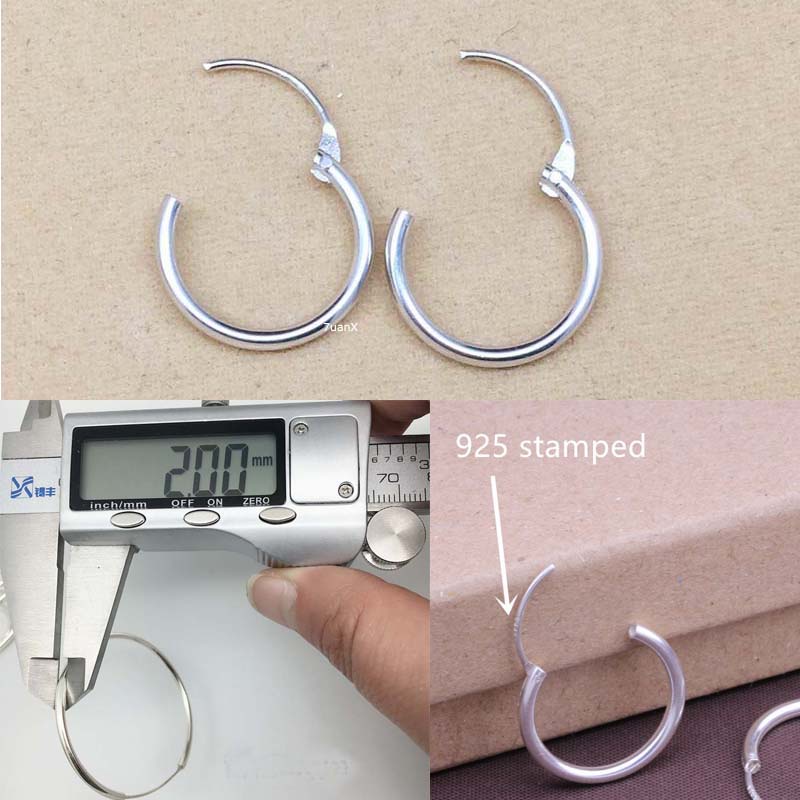 1 Pasang Anting Hoop Hypoallergenic Bahan 925 Sterling Silver Ukuran 14-20mm Warna Hitam