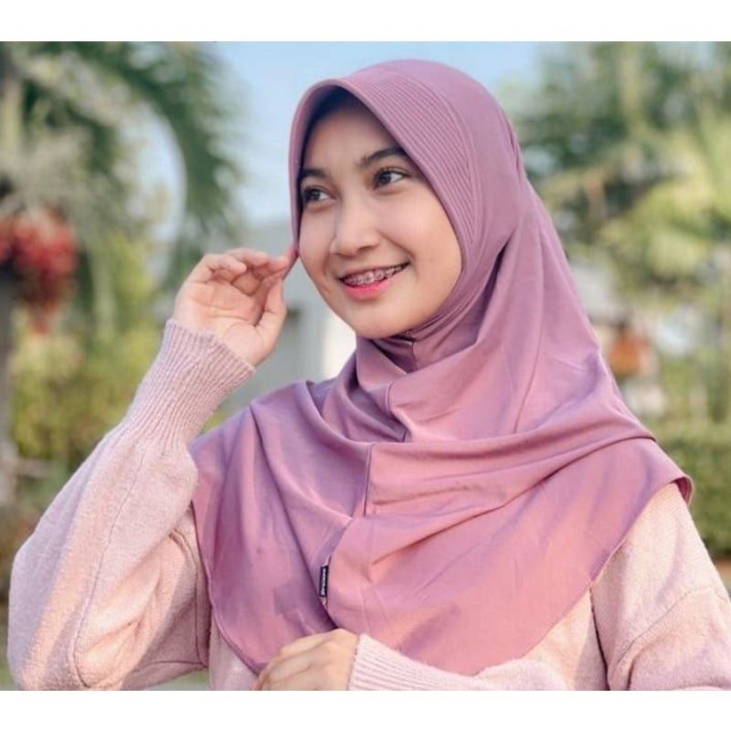 BERGO HAMIDAH BERGO JERSY KERUDUNG OLAH RAGA HIJAB INSTAN JERSY