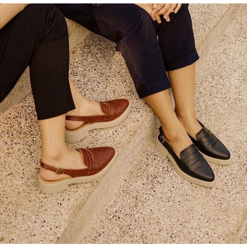 PRELOVED Sepatu/Sandal Naomi by AMBLE variasi Hitam