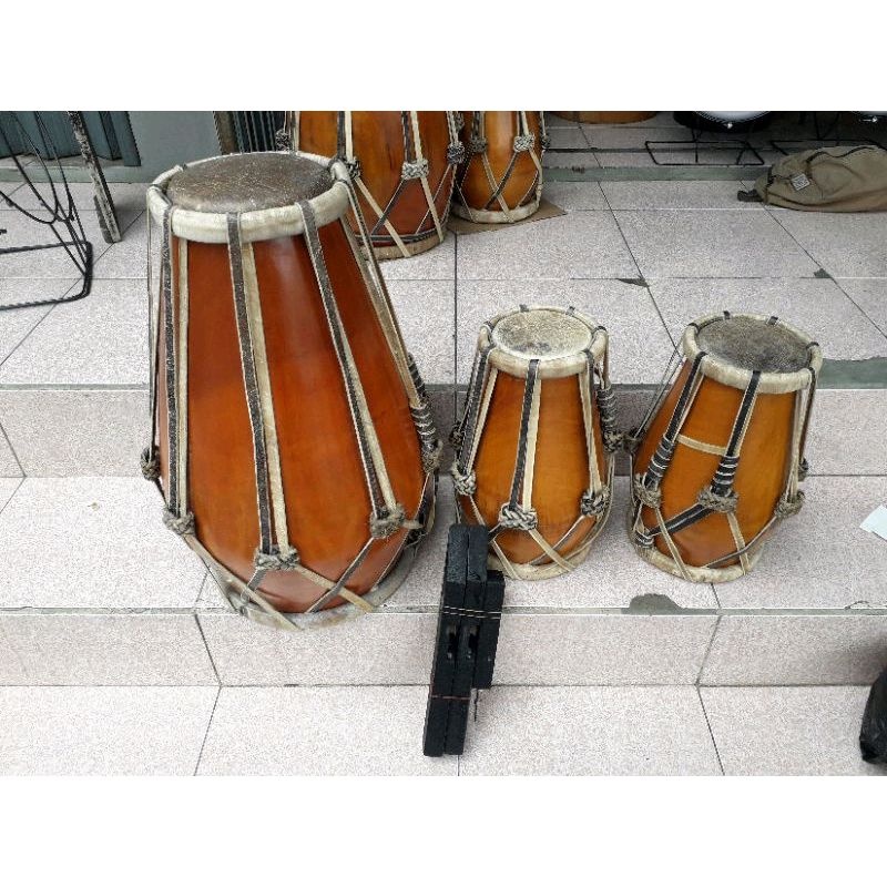 kendang jaipong rampak termurah terlaris bahan kayu mangga kulit kerbau