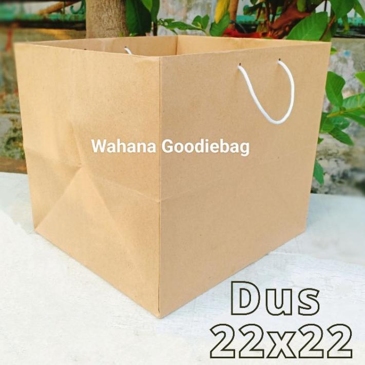 

Trendy paper bag polos kotak besek 22x22 craf SAMSON isi12pcs .. .. .. ..