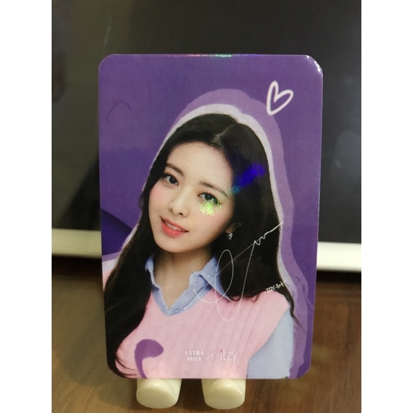 OFFICIAL PHOTOCARD/ PC ITZY x ULTRA MILK LIA YUNA