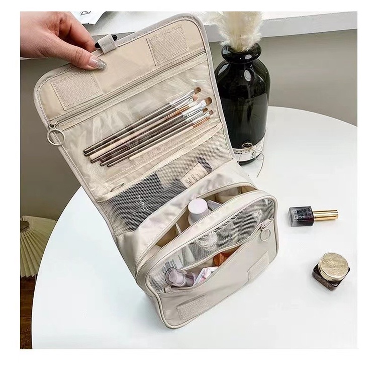 Easy Travel Make Up Bag/Tas Make Up Lipat