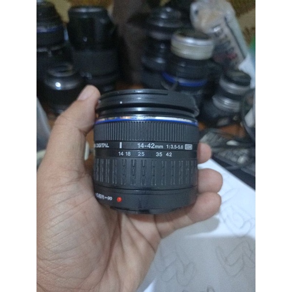Lensa Olympus 14-42