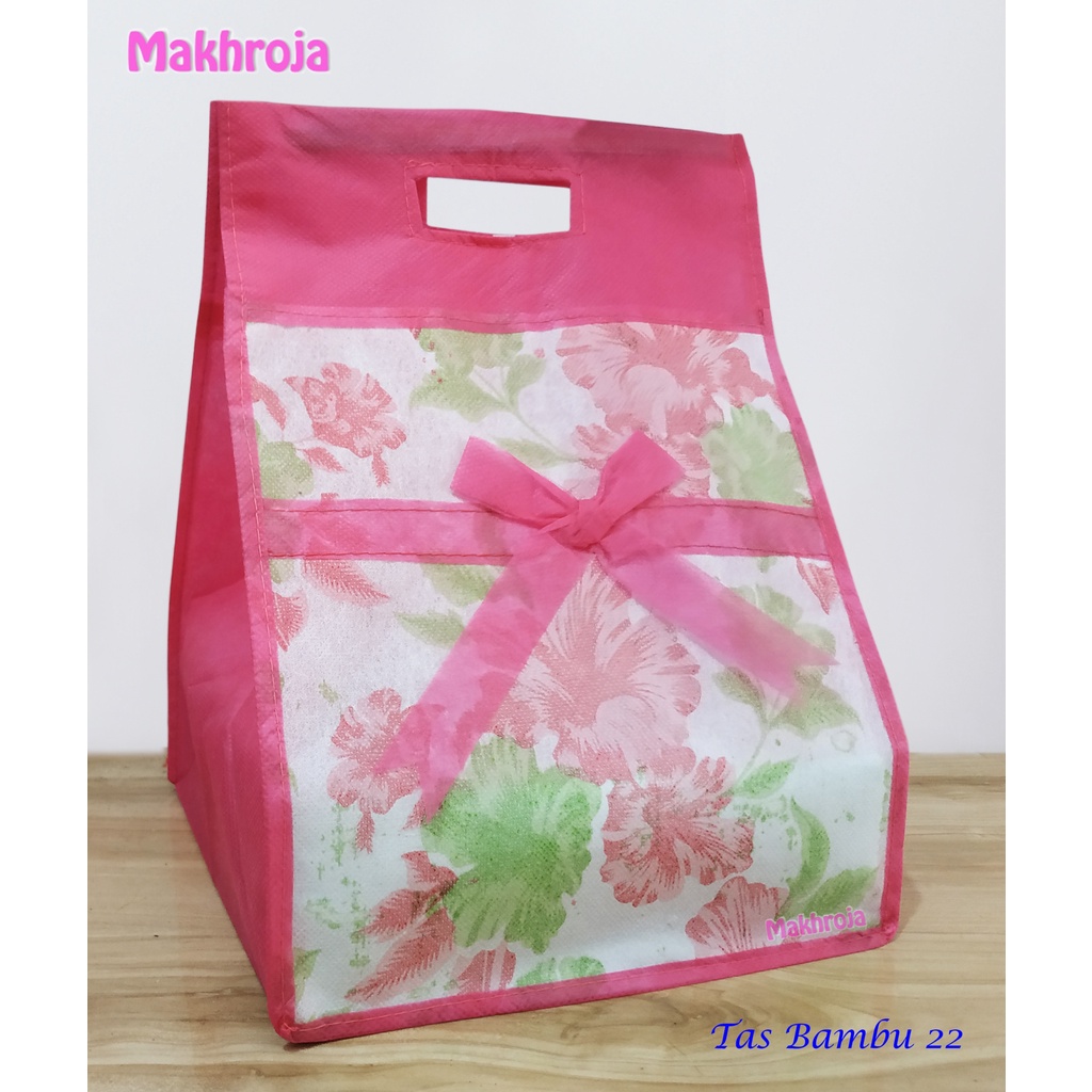 

Tas Hajatan Goodie Bag Handle Bambu 22 Bunga