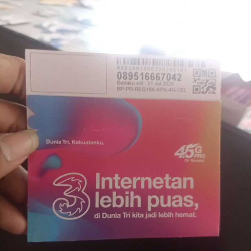 KPK TRI JANET PULSA 3000