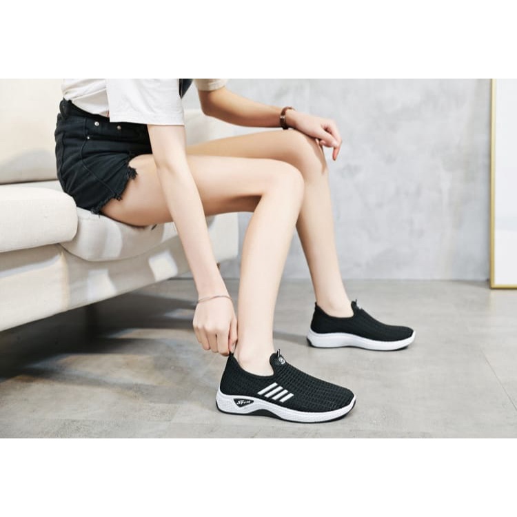 SHOEGALLERY LV0090 Sepatu Wanita Sneakers Import Sepatu Sport Tanpa Tali/ Sepatu Running Wanita Fashion