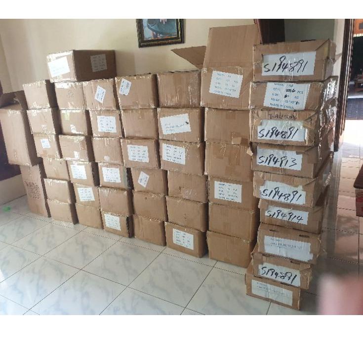 

Baru Terjamin kertas pelangi A4(1 set isi 10)