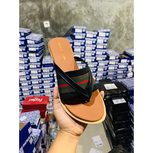 yongki komaladi jp hitam