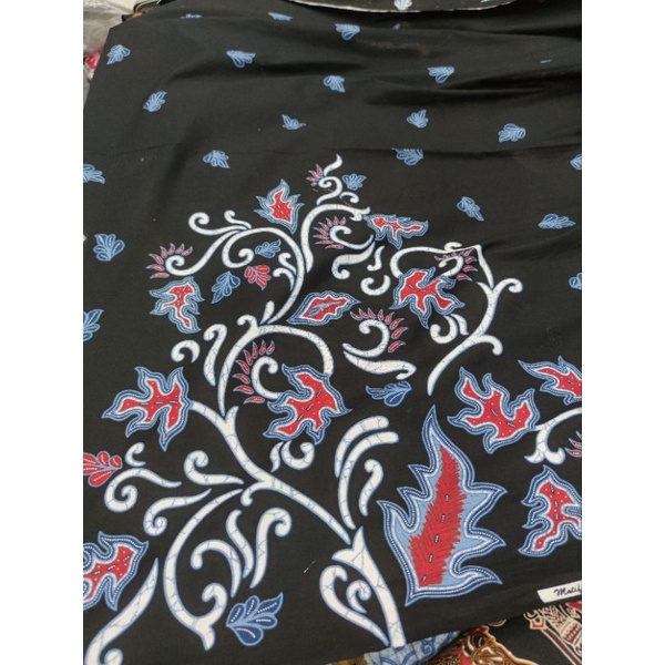 Kain Batik Meteran Bahan Katun Motif Daun Runstop