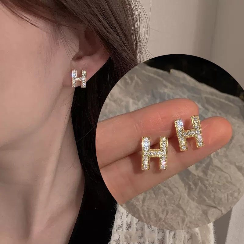 Anting Tusuk Desain Huruf H Hias Berlian Imitasi Untuk Wanita