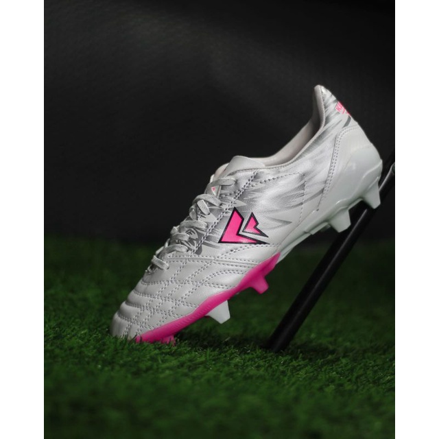 Sepatu Bola Sevspo Apex