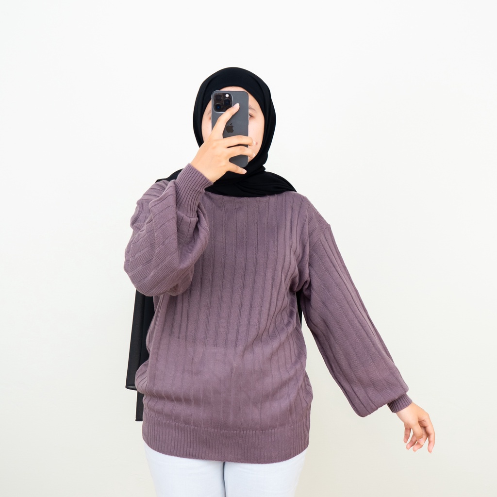 Dena Sweater Rajut Wanita Turttleneck Lengan Puffy