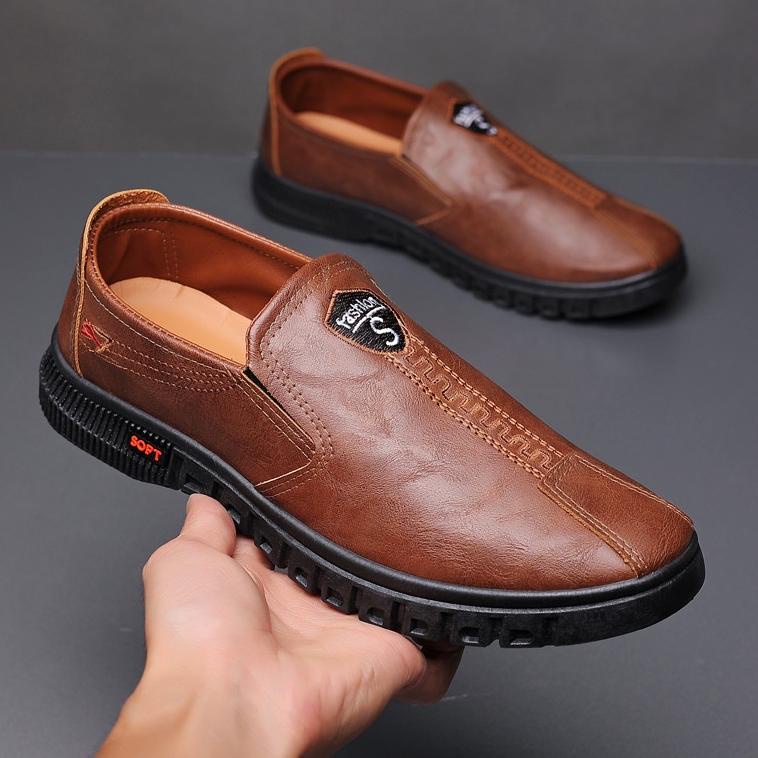 P4T3 Highland Sepatu Slip On Pria PU Leather Sepatu Pria Kasual Fashion Formal Pantofel Shoes MC413