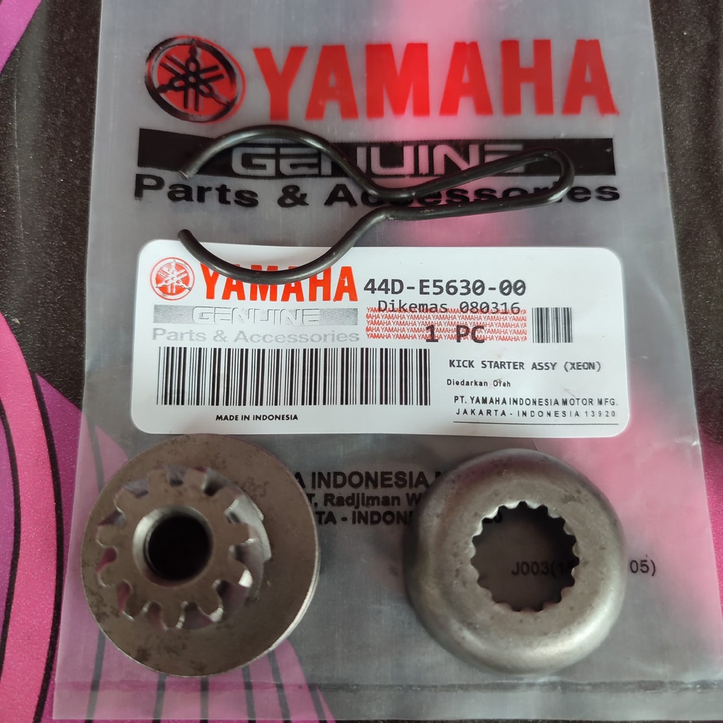 GIGI PINION YAMAHA XEON 44D-E5630-00