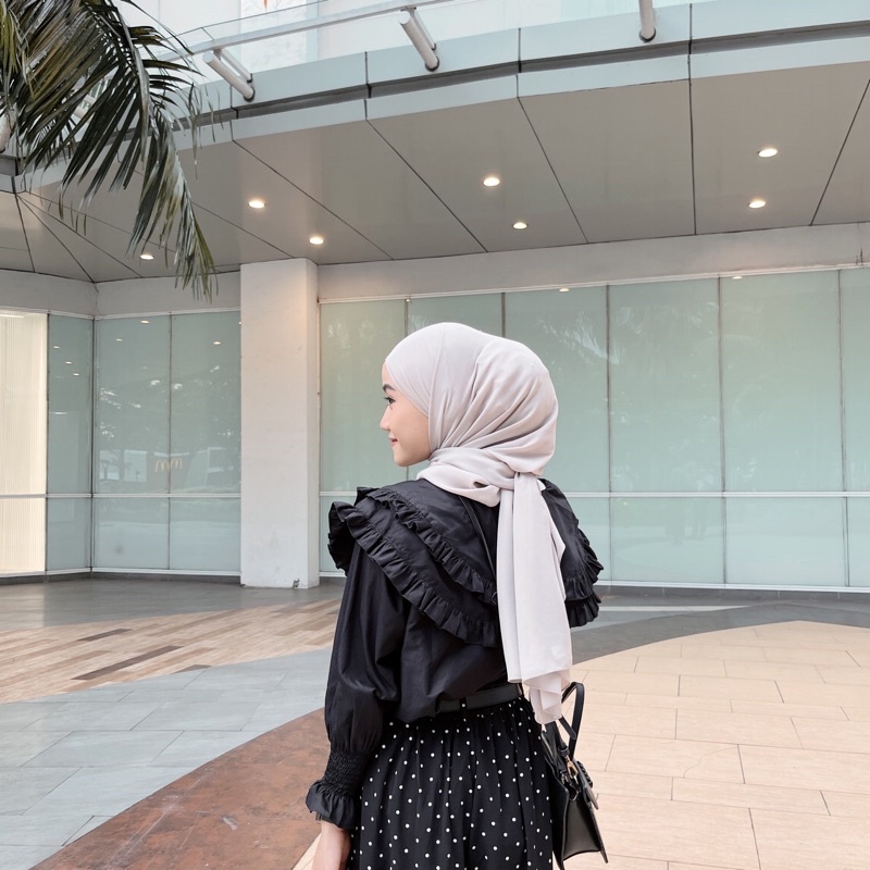 BEFAST - ZRX OOTD Blus LELUA / ILAYA TOP / Blouse Crincle Terbaru / Pakaian Casual Wanita / Blouse Polos Lengan Panjang Karet / Fashion Kekinian Remaja ABG / Blouse Trendy / Outfit Wanita Hijab Terlaris / Blouse Unik Termurah / OOTD Wanita Kerja