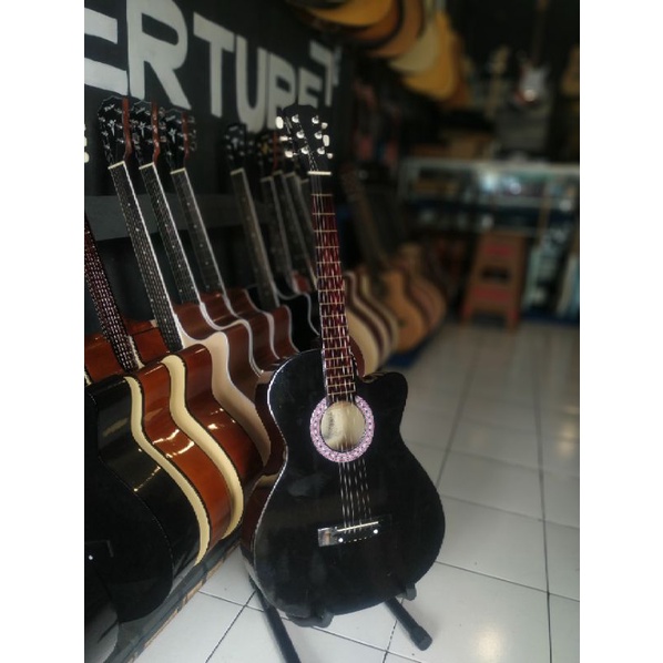 Gitar Akustik Yamaha Custom