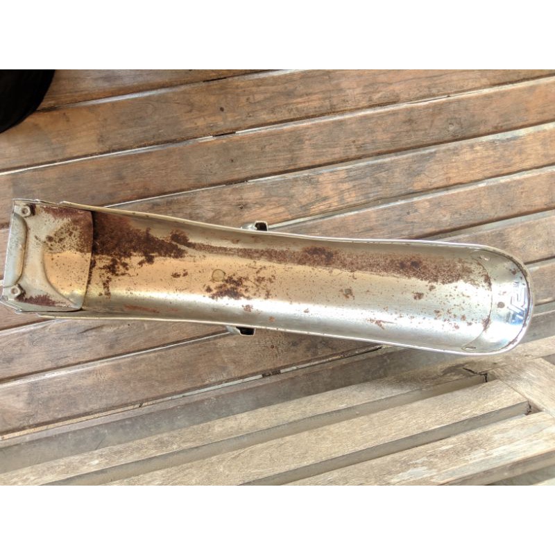 spakbor slebor belakang Honda gl100 gl125 original urami