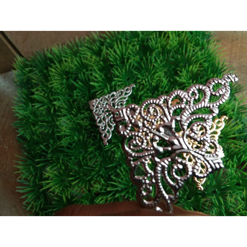 ornamen sudut siku mahar/hantaran warna gold dan silver