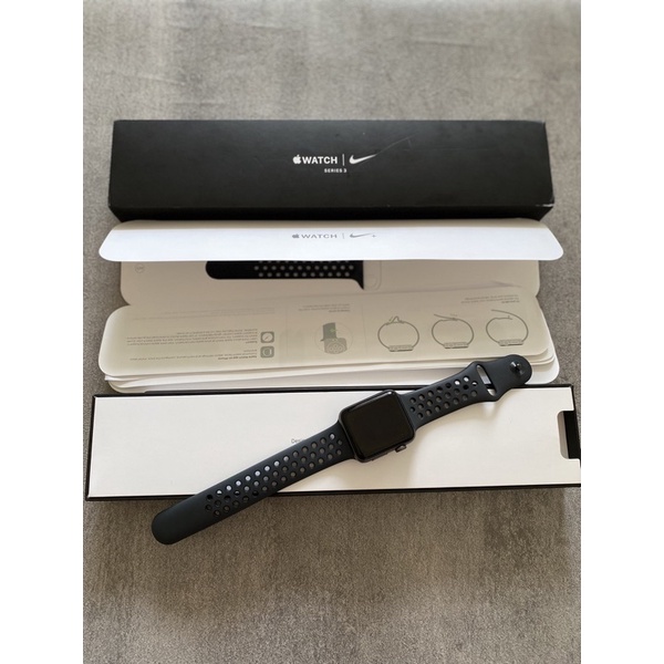Apple watch series 3 size 42mm nike Second