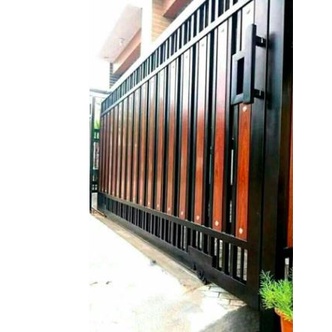 Jual pagar besi minimalis kombinasi papan GRC / pagar besi + GRC