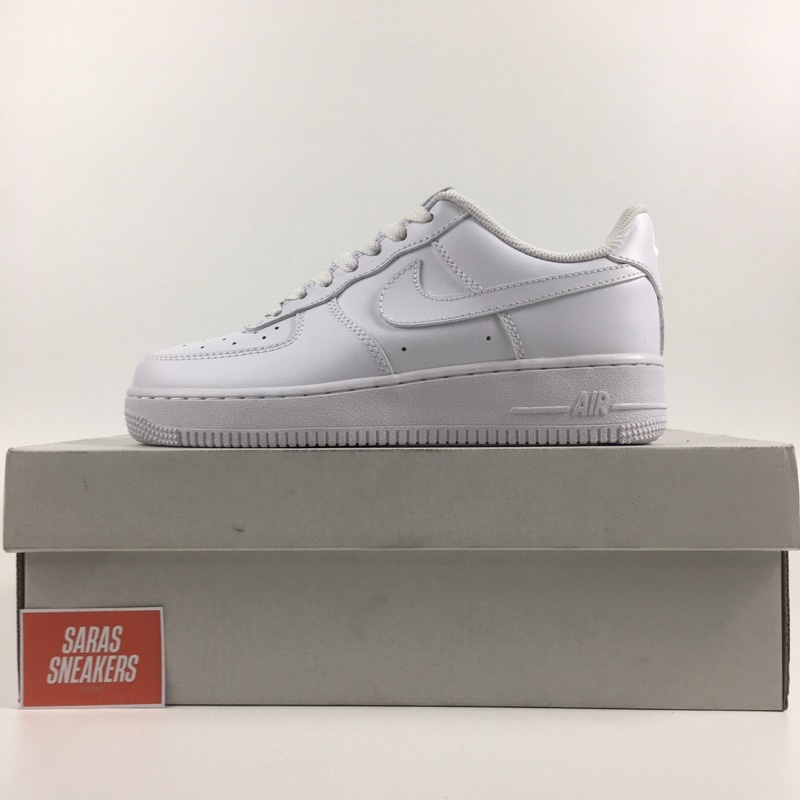 nike air force 1 low triple white