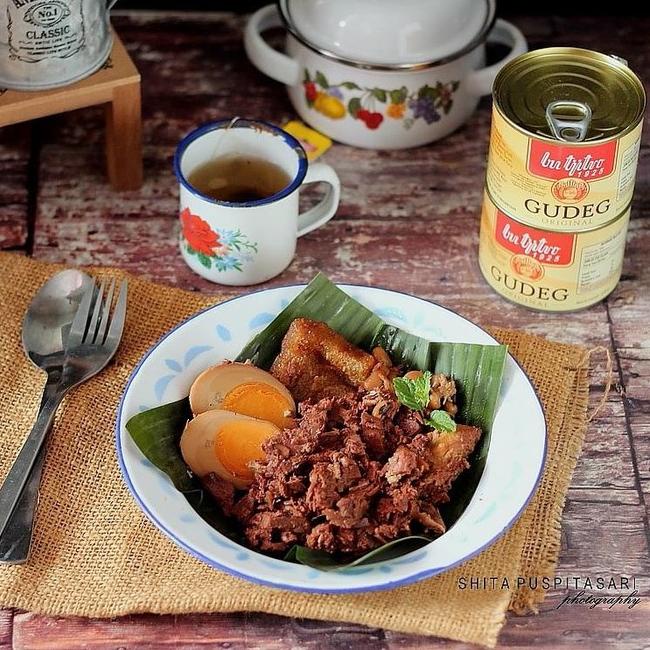 

trx6n1Mb--Gudeg Kaleng Bu Tjitro 1925 - Paket Hemat 4 Kaleng Gudeg Netto 210 gr