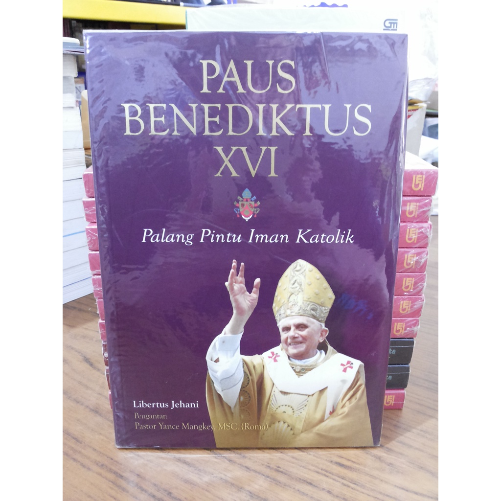 Buku Paus Benediktus XVI - Palang Pintu Iman Katolik