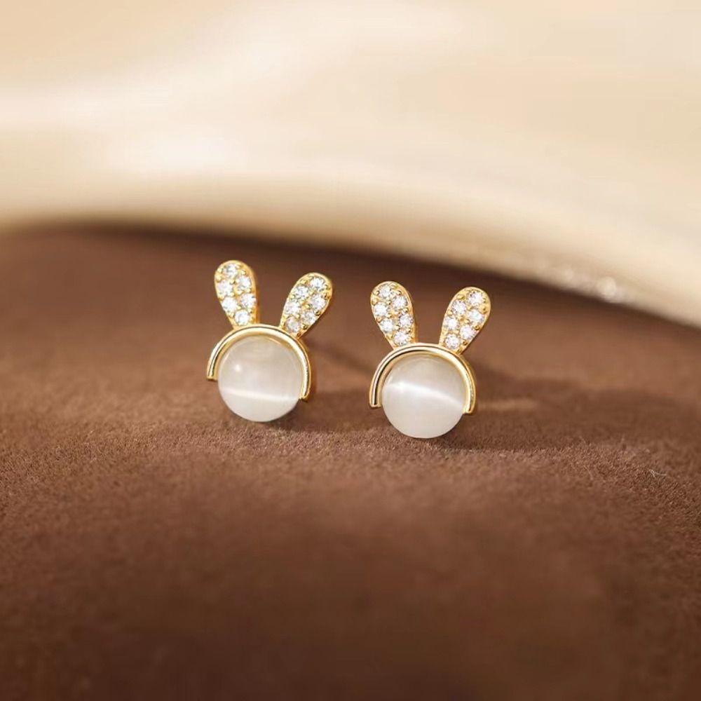 Mxbeauty Anting Kelinci Pesta Perhiasan Perancis Mini Lucu Elegan Indah Mata Kucing Batu Vintage Kristal Manis Telinga Stud