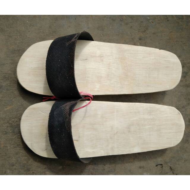 READY STOK Sandal Bakiak Sandal Kayu Sandal Terompah Kayu Sandal Tradisional Sandal Kayu Tradisional