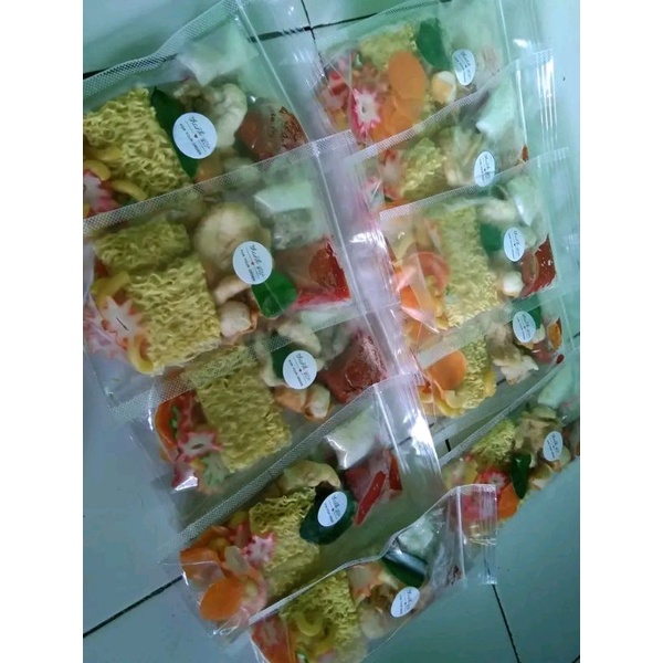 

Seblak jeletot mantap