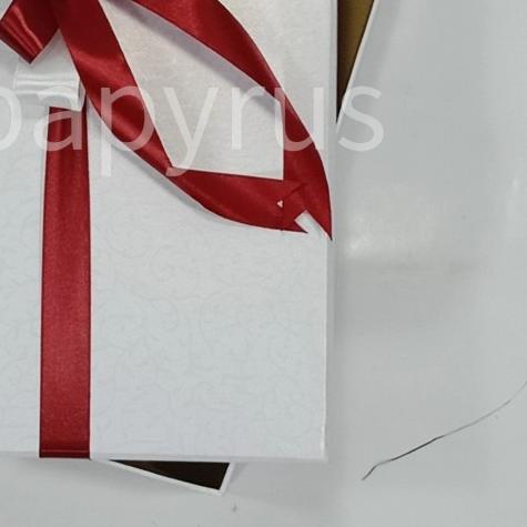 

Papyrus 15x25 tinggi 5cm Kotak Kado Gift Box Hadiah