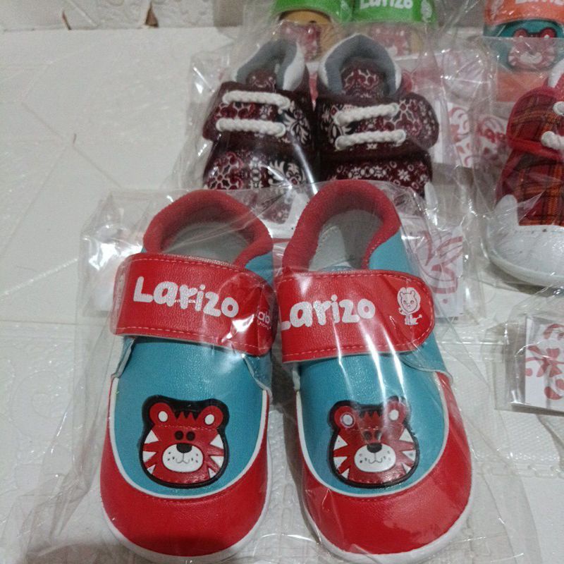 SEPATU BAYI LAKI-LAKI 6-15 BULAN/SEPATU BAYI LAKI-LAKI PEREKAT