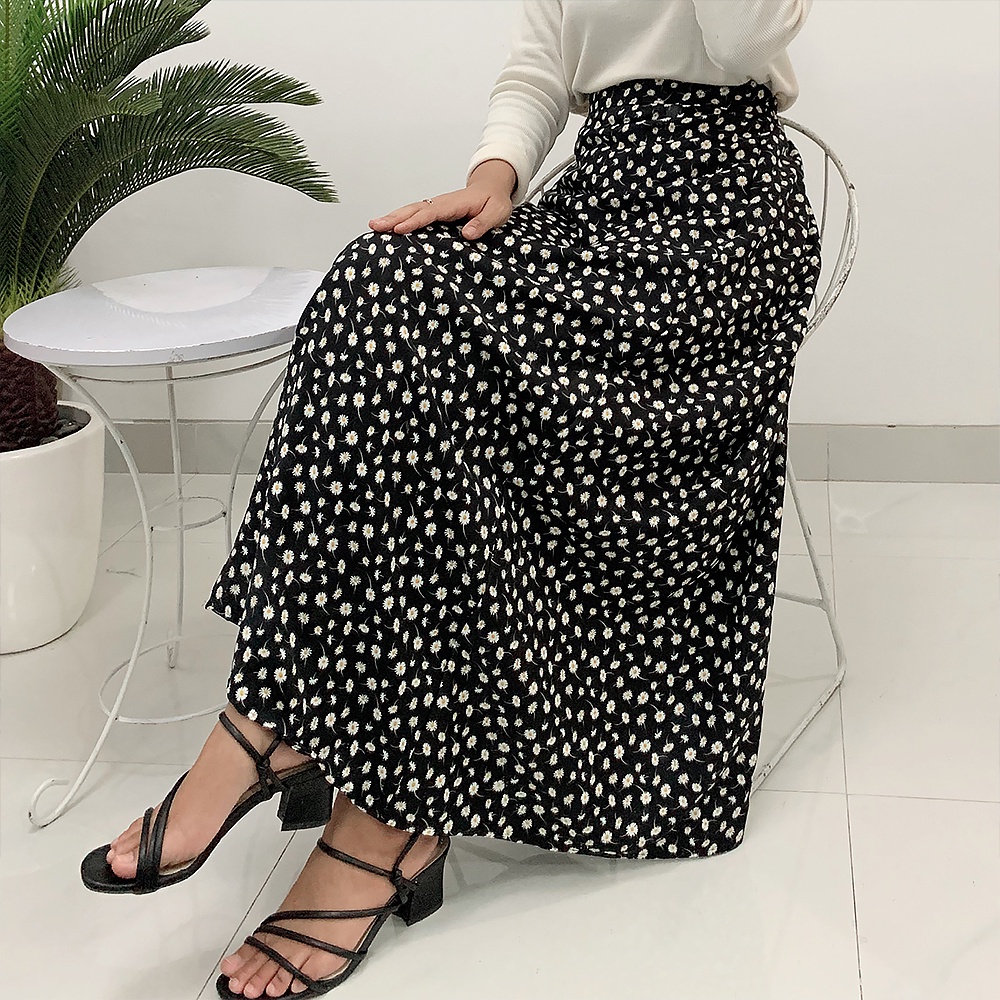 ROK SKIRT PANJANG / ROK SPAN / ROK PLISKET / ROK MAXI A LINE SKIRT PATTERN KOREAN STYLE MOTIF BUNGA / FLORAL FLORA LILY CHILIS SKIRT / MIDI SKIRT / ROK A LINE / ROK POLKA / ROK PANJANG WANITA BERMOTIF POLKADOT KECIL