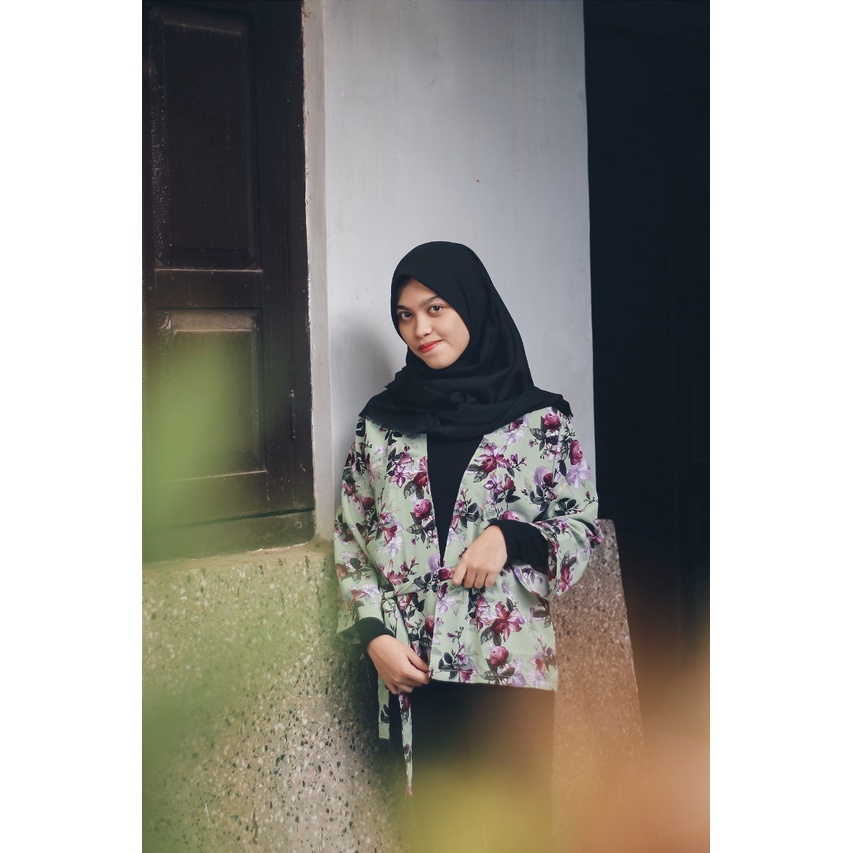 Outer Motif Flow Green - Cardigan Atasan Wanita Hijau