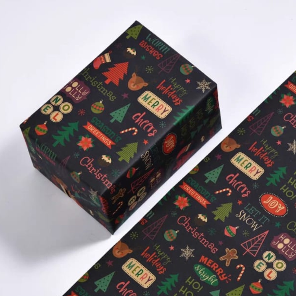 

Kertas Kado Nuansa Natal / Christmas Paper Giftwrap Black 70*50cm