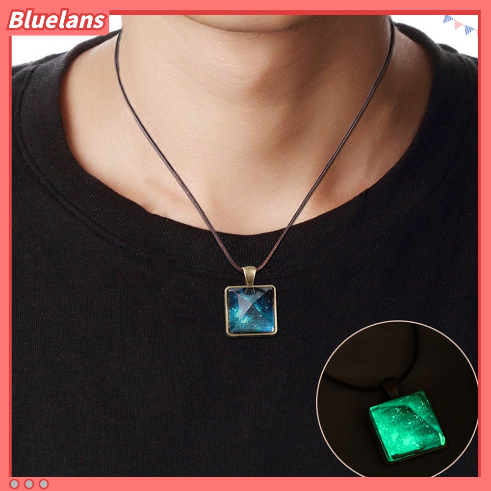 Kalung Liontin Piramida Glow In The Dark Untuk Hadiah