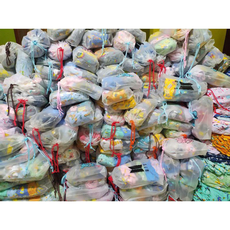 free pouch 12 PCS CD Velvet anak/ clana dalam anak Velvet , libbi , dll