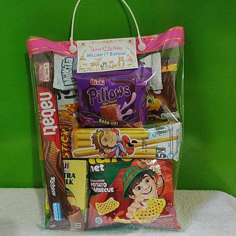 

Bingkisan//hampers//paket ulang tahun anak murah
