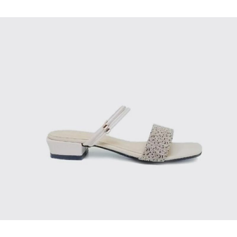 Sandal MK-146 Terbaru Ukuran Besar 41.45 Sendal Oversize Kaki Gemuk Lebar COCOK Sendal JUMBO Krem Macan