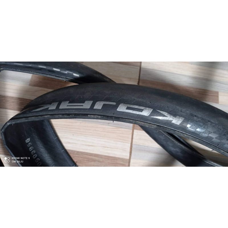 ban schwalbe kojak 700x35C sepasang