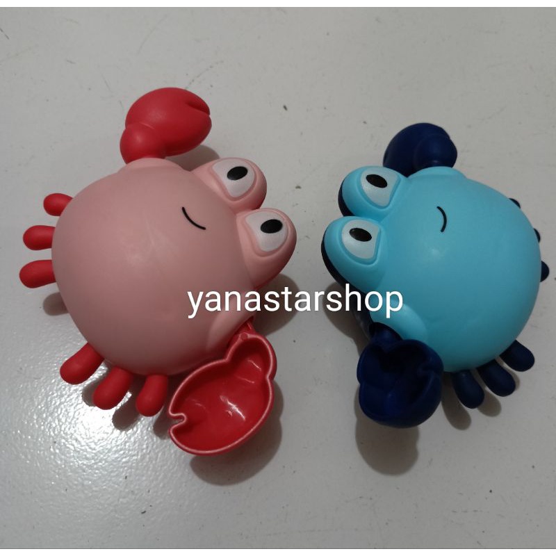 MAINAN Anak KEPITING BERENANG