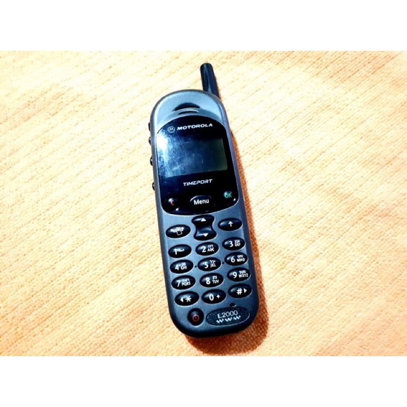 Hape Rusak Motorola L2000 Jadul Untuk Koleksi Pajangan Kanibalan