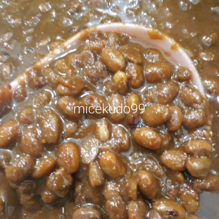 

TAUCO SUPER 1KG TAOCO BUMBU KEDELAI SALTED SOYA BEAN PASTE SAUS SAOS