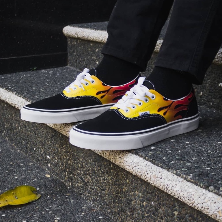 SALE DISKON! VANS ERA FLAME RED BLACK/WHITE CLASSIC 100% ORIGINAL BNIB