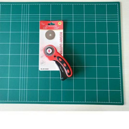 

GRATIS ONGKIR✅[Paket Hemat] Cutting Mat A2 (2 sisi) + Rotary Cutter Freya + Refill|RA6