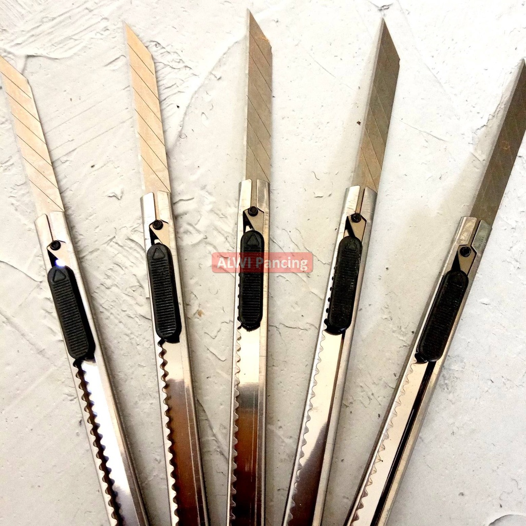

PISAU CUTTER PANCING STAINLESS