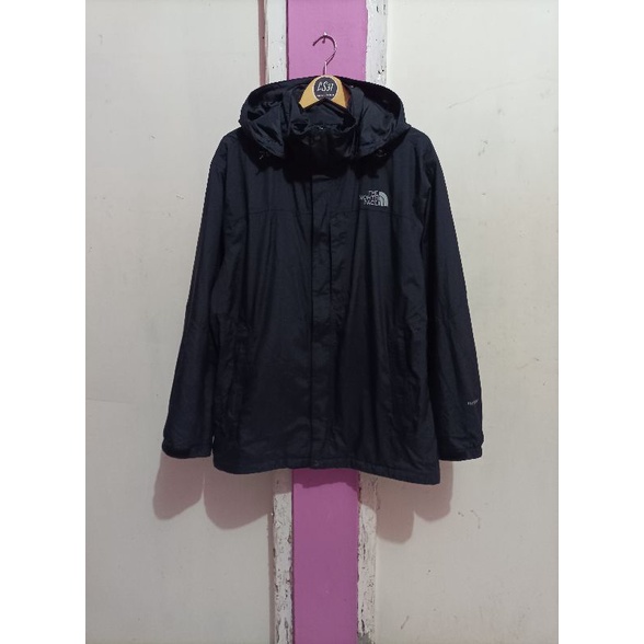 Jacket tnf hyvent hitam